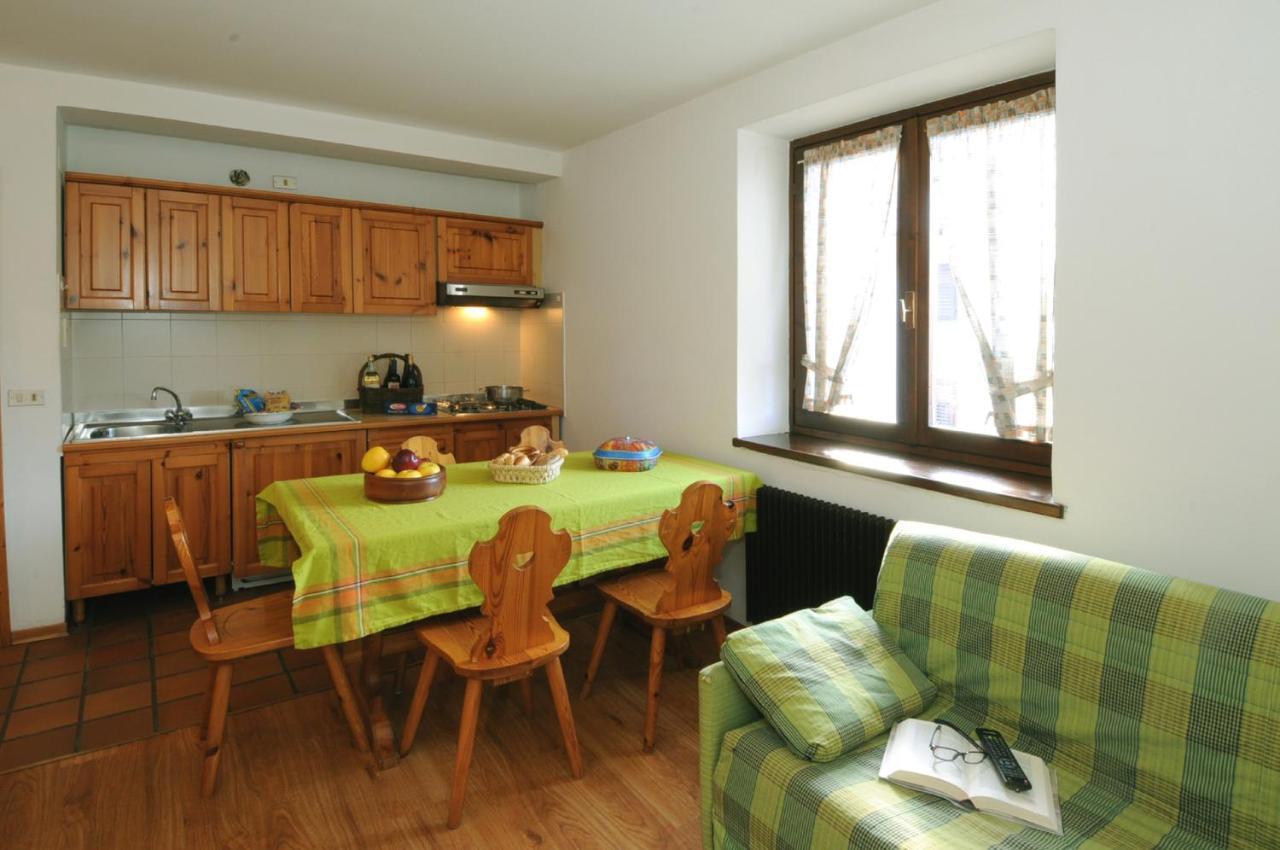Casa Molini Appartement Malè Buitenkant foto