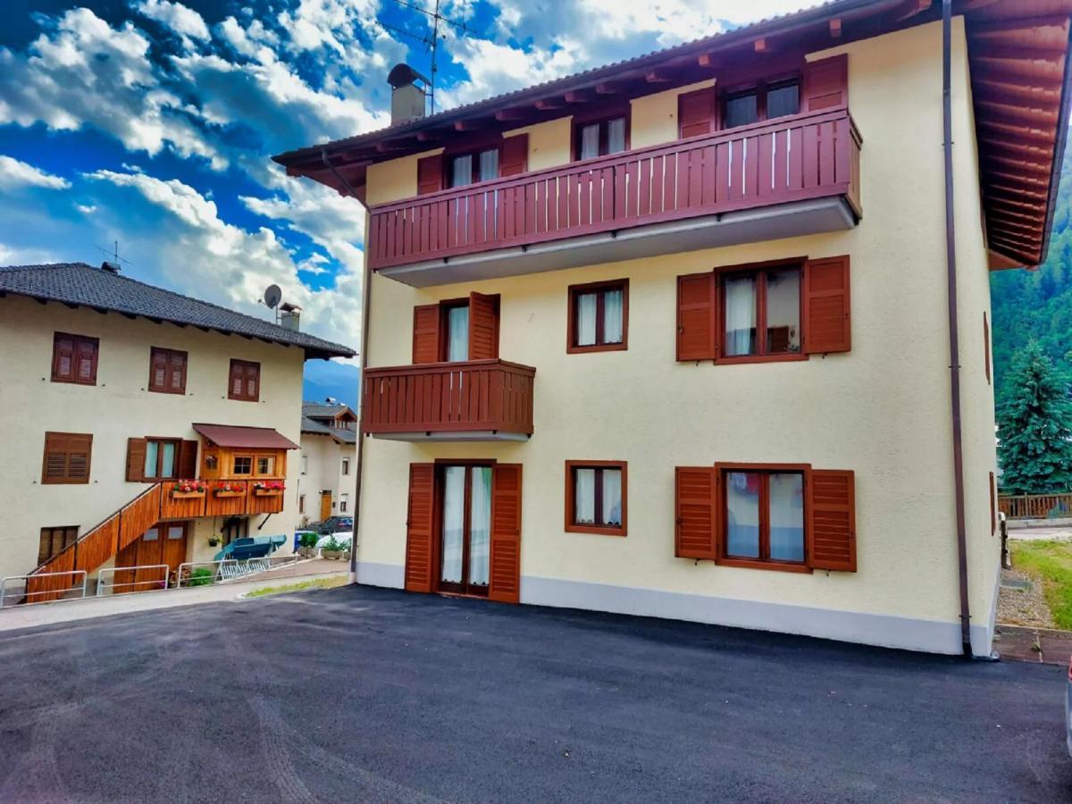 Casa Molini Appartement Malè Buitenkant foto